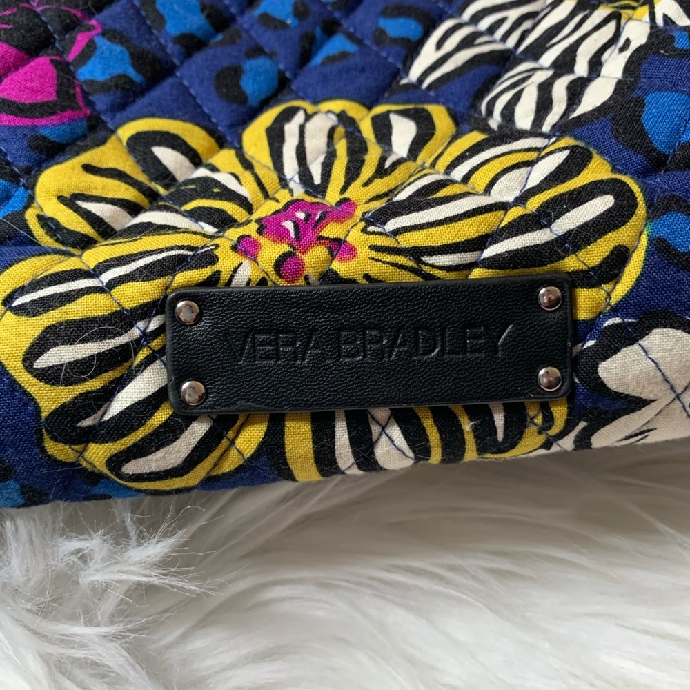 VERA BRADLEY AFRICAN VIOLET PURSE - Picture 4 of 13